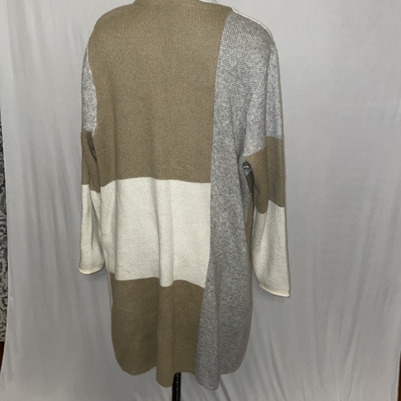 CJ Banks Duster - Picture 4 of 7